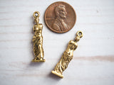 24k Gold Plated Greek Goddess Venus De Milo 3D Statue Replica Art History Charm Made in USA Cadmium & Lead Free 0EVE1090