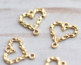 2 Hole Jewelry Connectors Gold Plated Heart Faux Hammered Metal Texture Jewelry Findings Pendants 0EVE1010